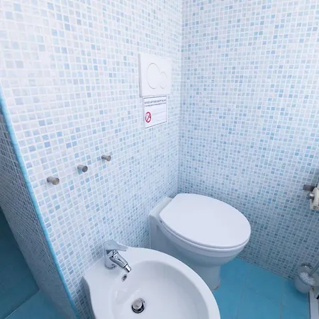 Apartment The Rent - Spacious Multi-room On Via Cavour *