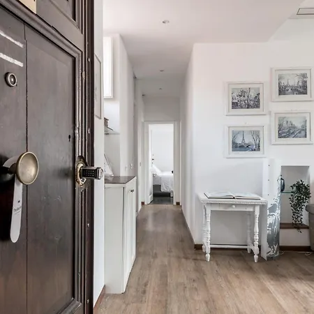 The Rent - Spacious Multi-room On Via Cavour