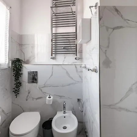 The Rent - Spacious Multi-room On Via Cavour * Rome
