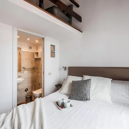 The Rent - Spacious Multi-room On Via Cavour