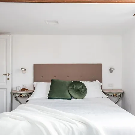 Apartment The Rent - Spacious Multi-room On Via Cavour